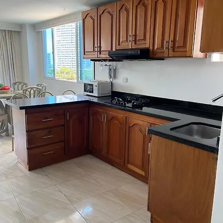 Apartamento Apartamento Tc6 De 3 Alcobas Cerca Al Mar Con Aire Acondicionado Y Wifi Cartagena